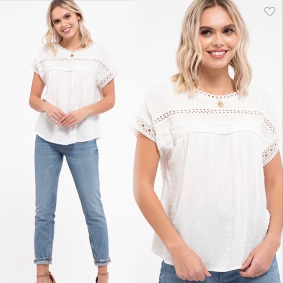 Tops - Gorgeous dot print peasant boho blouse with back button detail